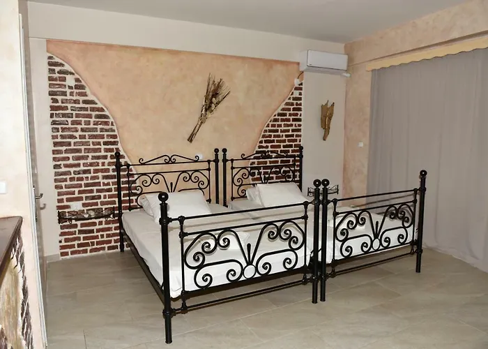 Aphrodite Apartment *